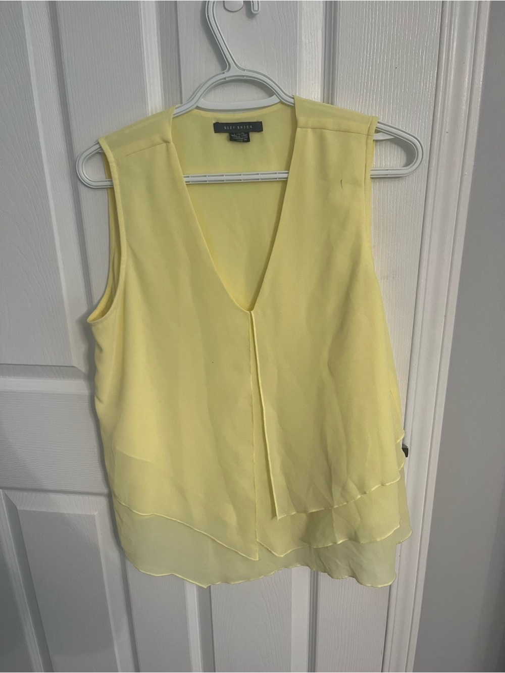 Suzy Shier Pale Yellow Layered V-Neck Chiffon Camisole